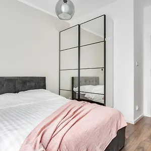 Chwaliszewo Z Balkonem - Free Parking Apartament